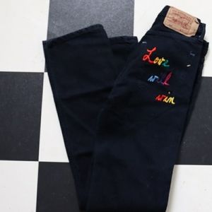 Raggyard Levi's rainbow love will win